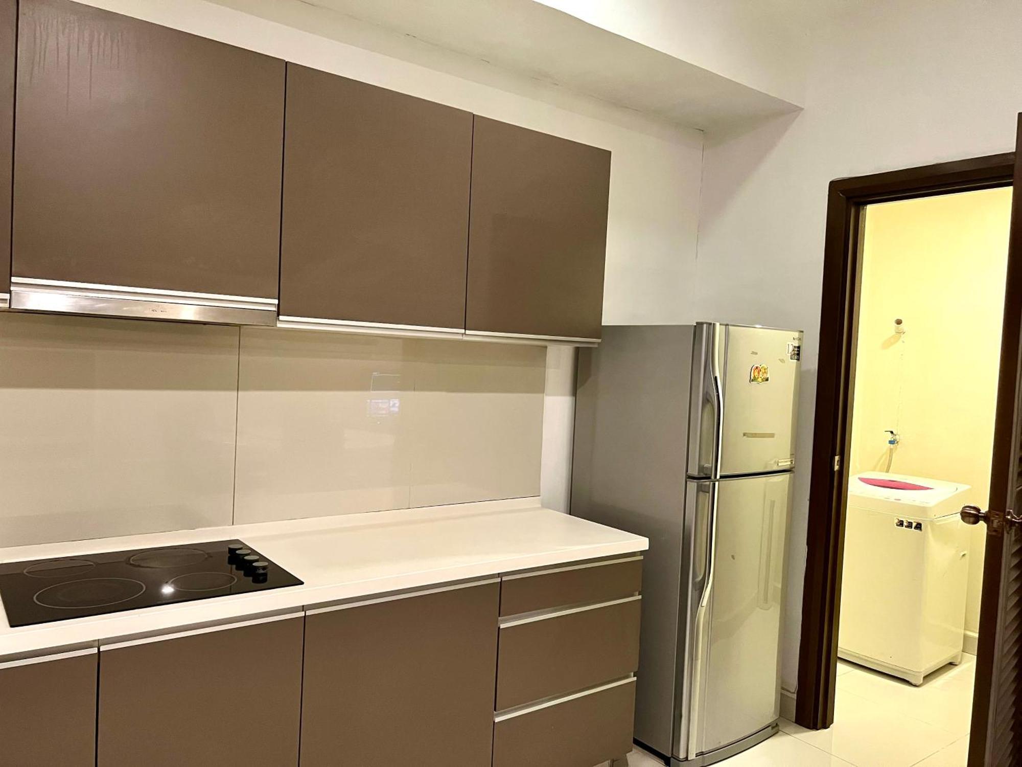 Regalia Suites 424 クアラルンプール エクステリア 写真